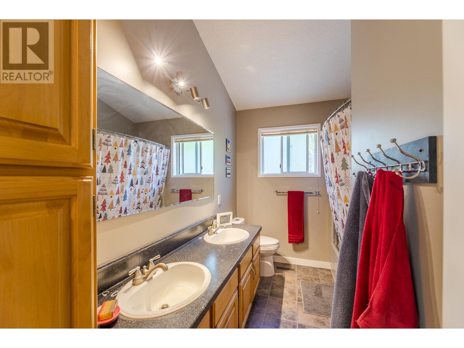 120 Ponderosa Place, Penticton, British Columbia  V2A 7Y8 - Photo 33 - 10346199