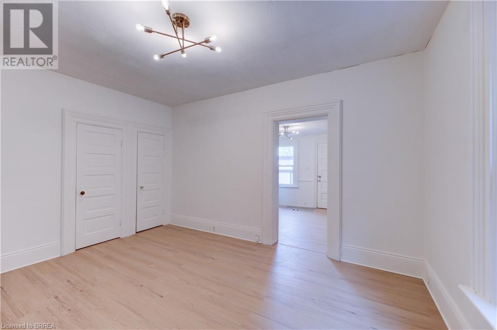 174-176 Darling Street, Brantford, Ontario  N3S 3W6 - Photo 15 - 40729348