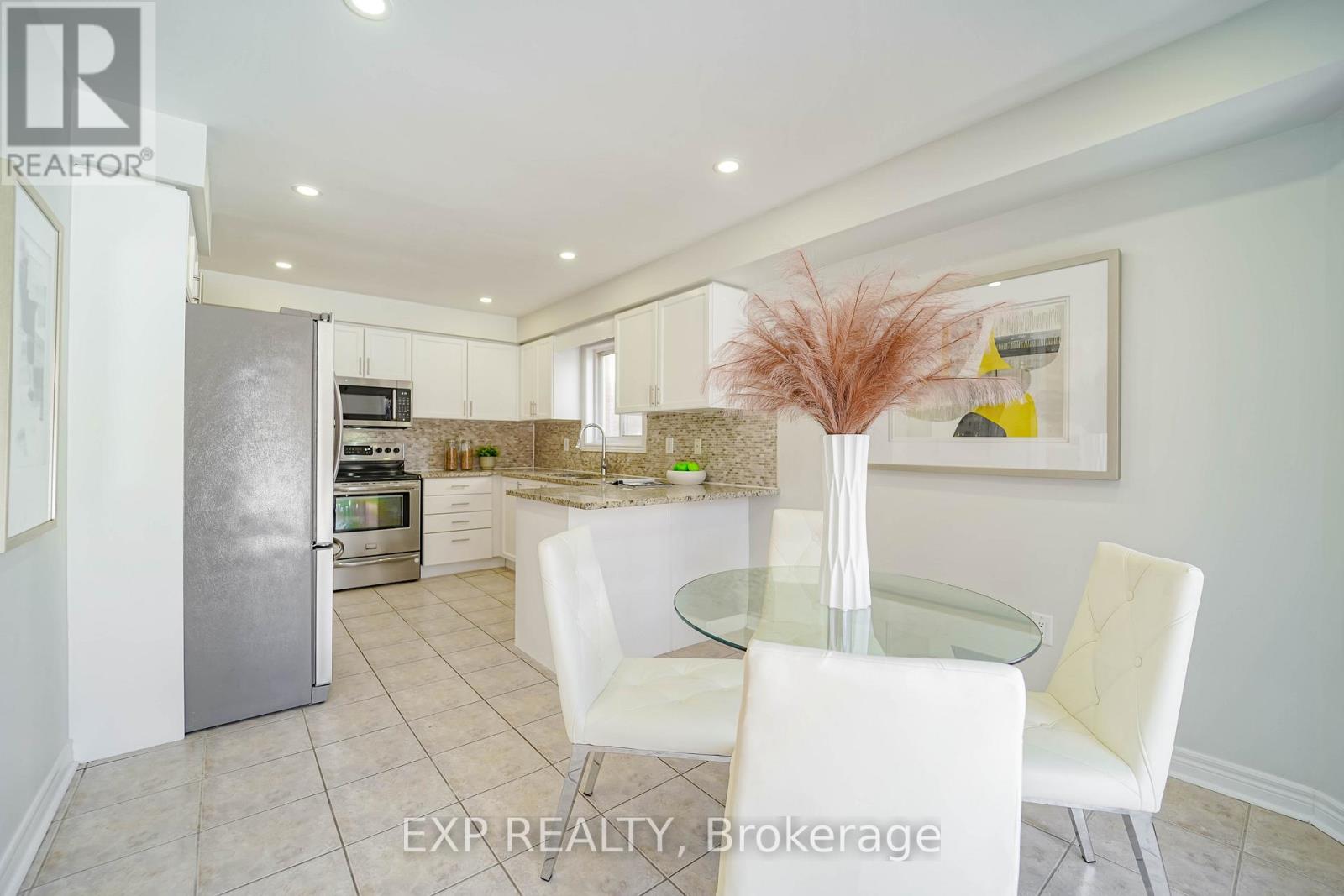 35 Ball Crescent, Whitby, Ontario  L1P 1W6 - Photo 18 - E12154560