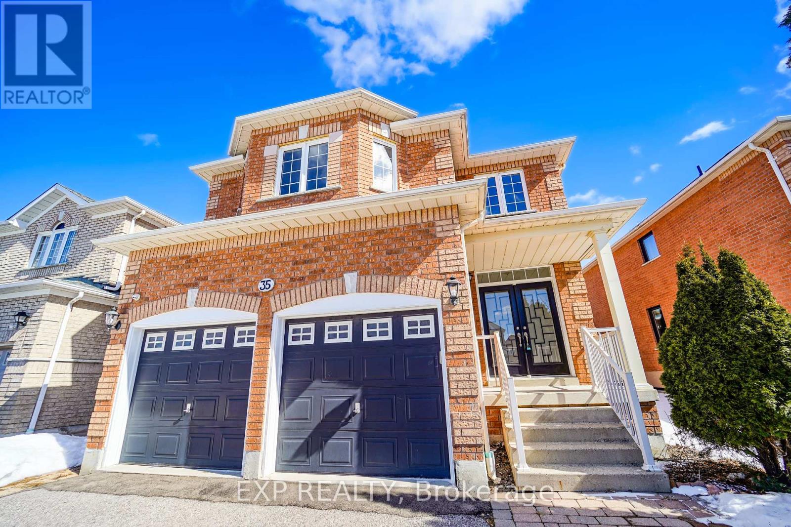 35 Ball Crescent, Whitby, Ontario  L1P 1W6 - Photo 2 - E12154560