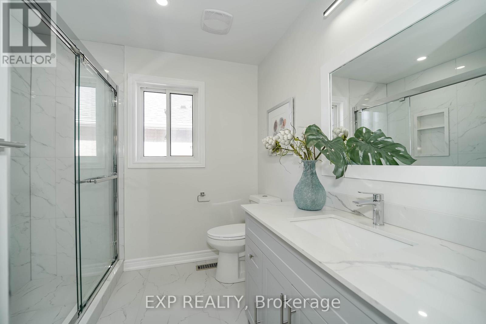 35 Ball Crescent, Whitby, Ontario  L1P 1W6 - Photo 30 - E12154560