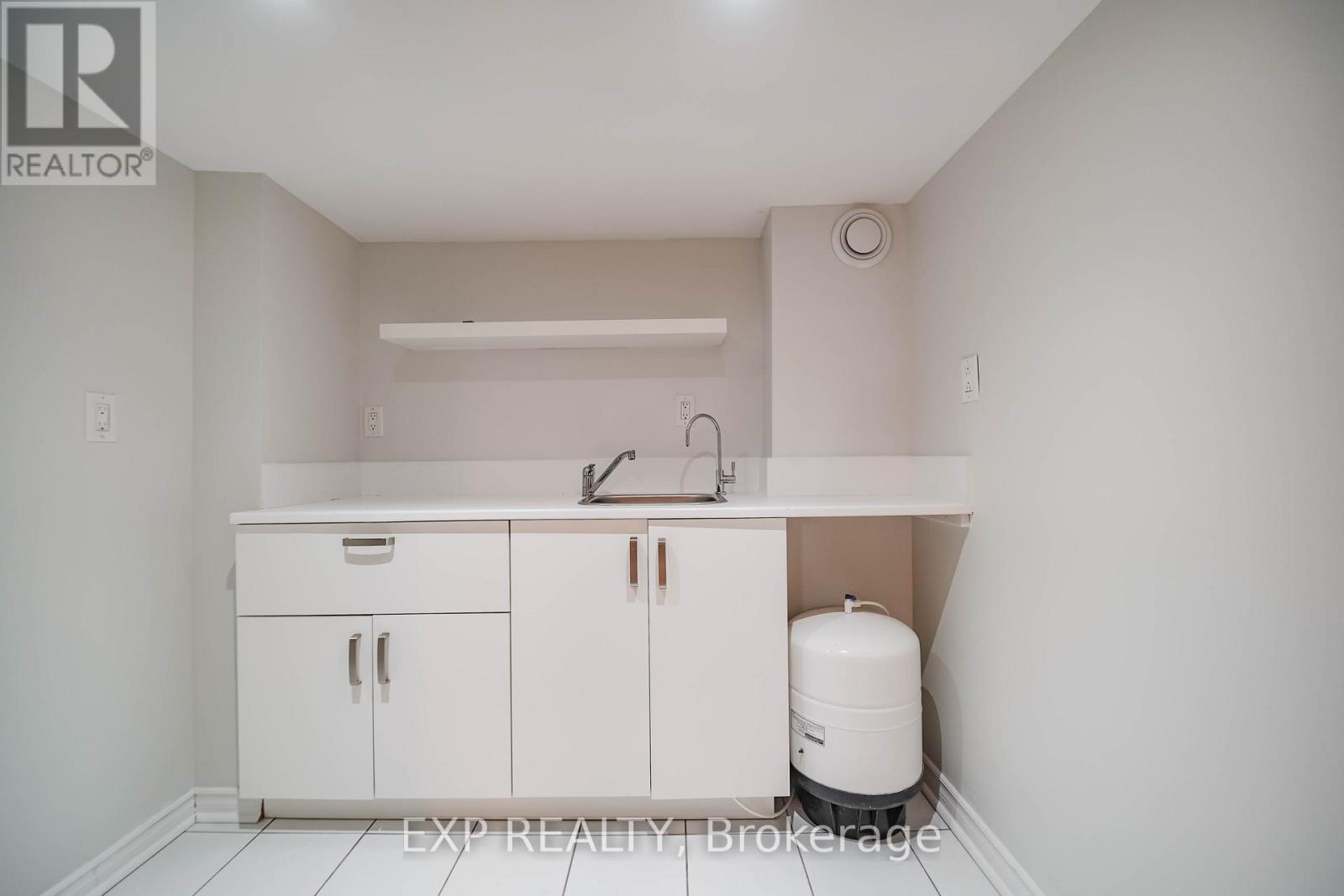 35 Ball Crescent, Whitby, Ontario  L1P 1W6 - Photo 44 - E12154560