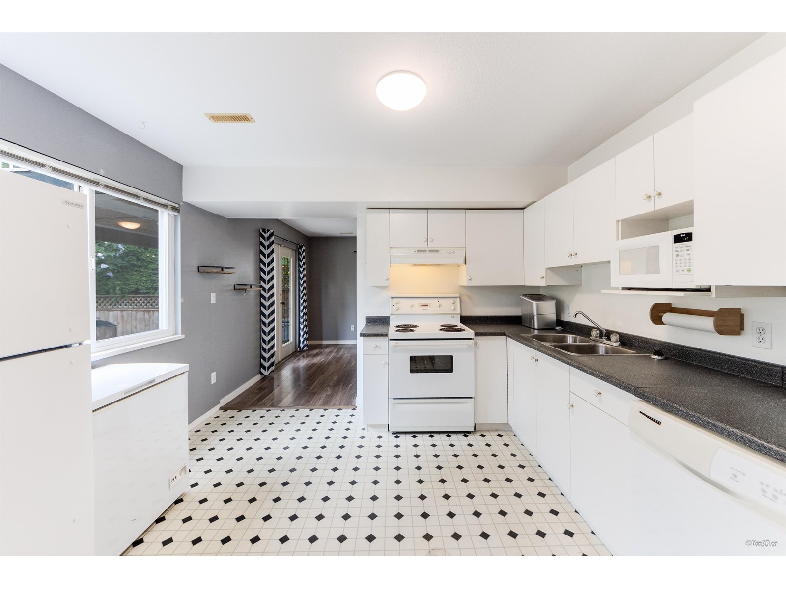 11468 Roxburgh Road, Surrey, British Columbia  V3R 0W4 - Photo 22 - R3002771