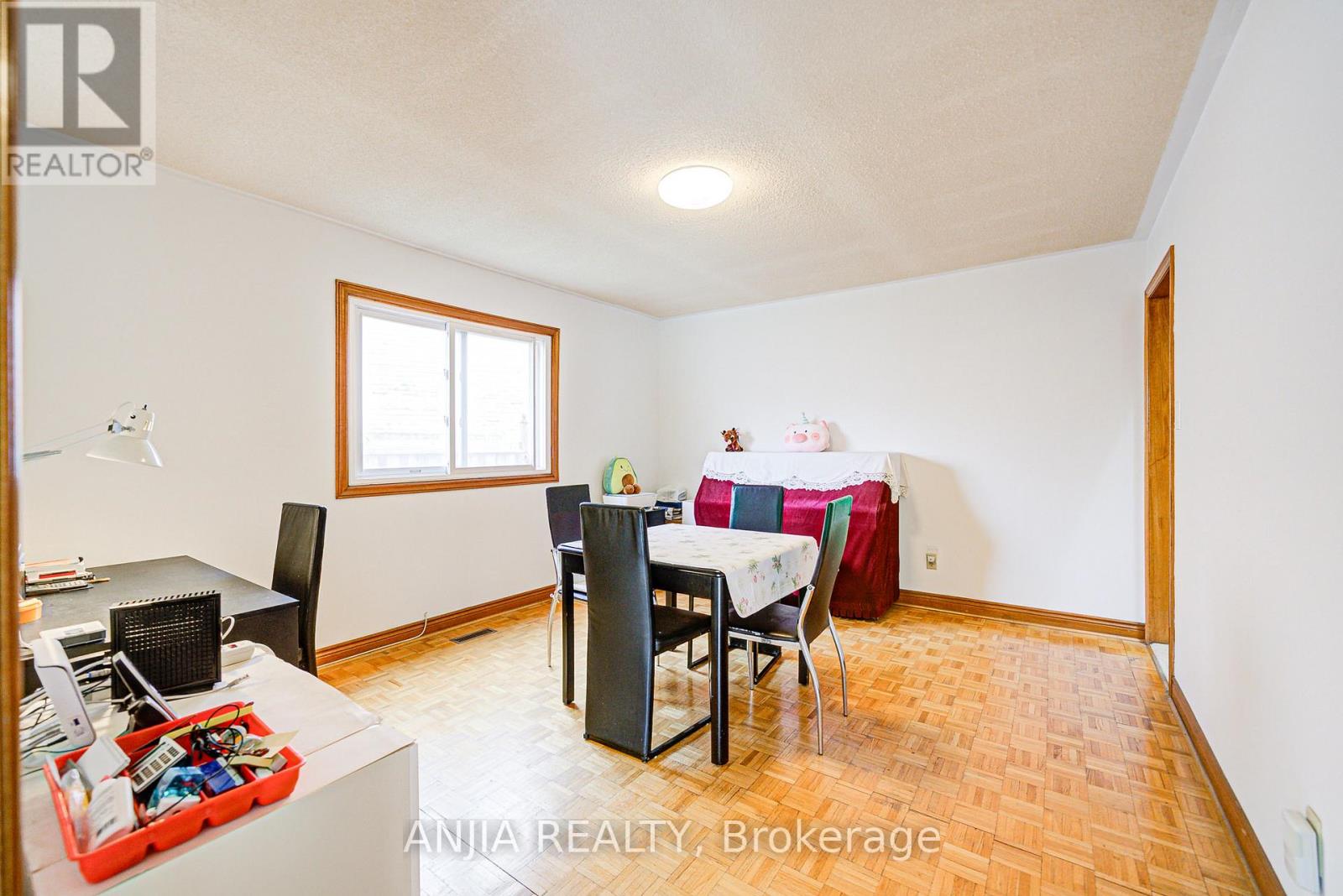 32 Brackin Road, Markham, Ontario  L3R 6S1 - Photo 12 - N12154622