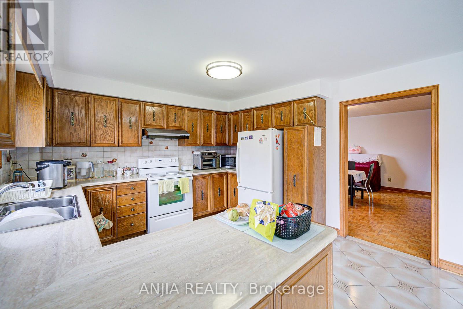 32 Brackin Road, Markham (Milliken Mills East), Ontario  L3R 6S1 - Photo 13 - N12154622