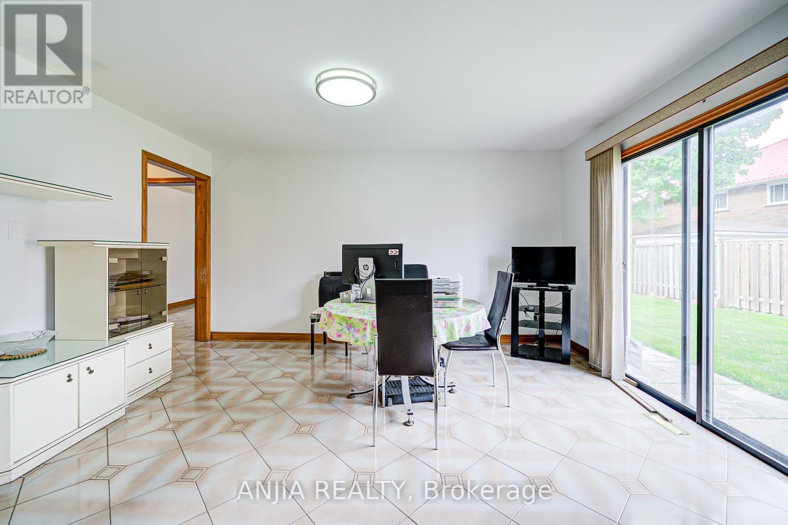 32 Brackin Road, Markham (Milliken Mills East), Ontario  L3R 6S1 - Photo 16 - N12154622