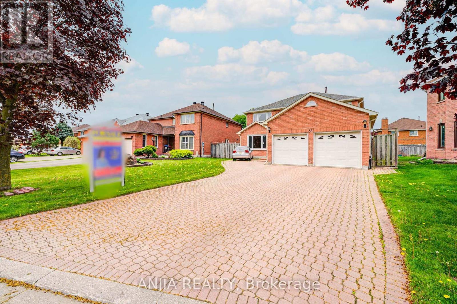 32 Brackin Road, Markham (Milliken Mills East), Ontario  L3R 6S1 - Photo 2 - N12154622