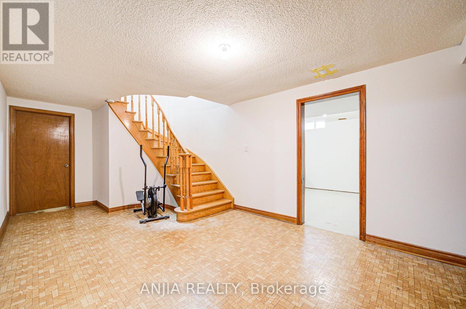 32 Brackin Road, Markham (Milliken Mills East), Ontario  L3R 6S1 - Photo 37 - N12154622