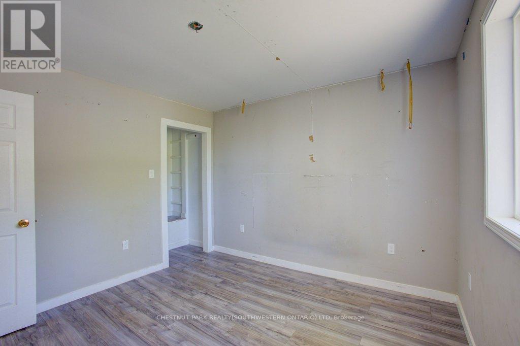 2081 25th Side Road, Innisfil, Ontario  L9S 1Z4 - Photo 15 - N12154654