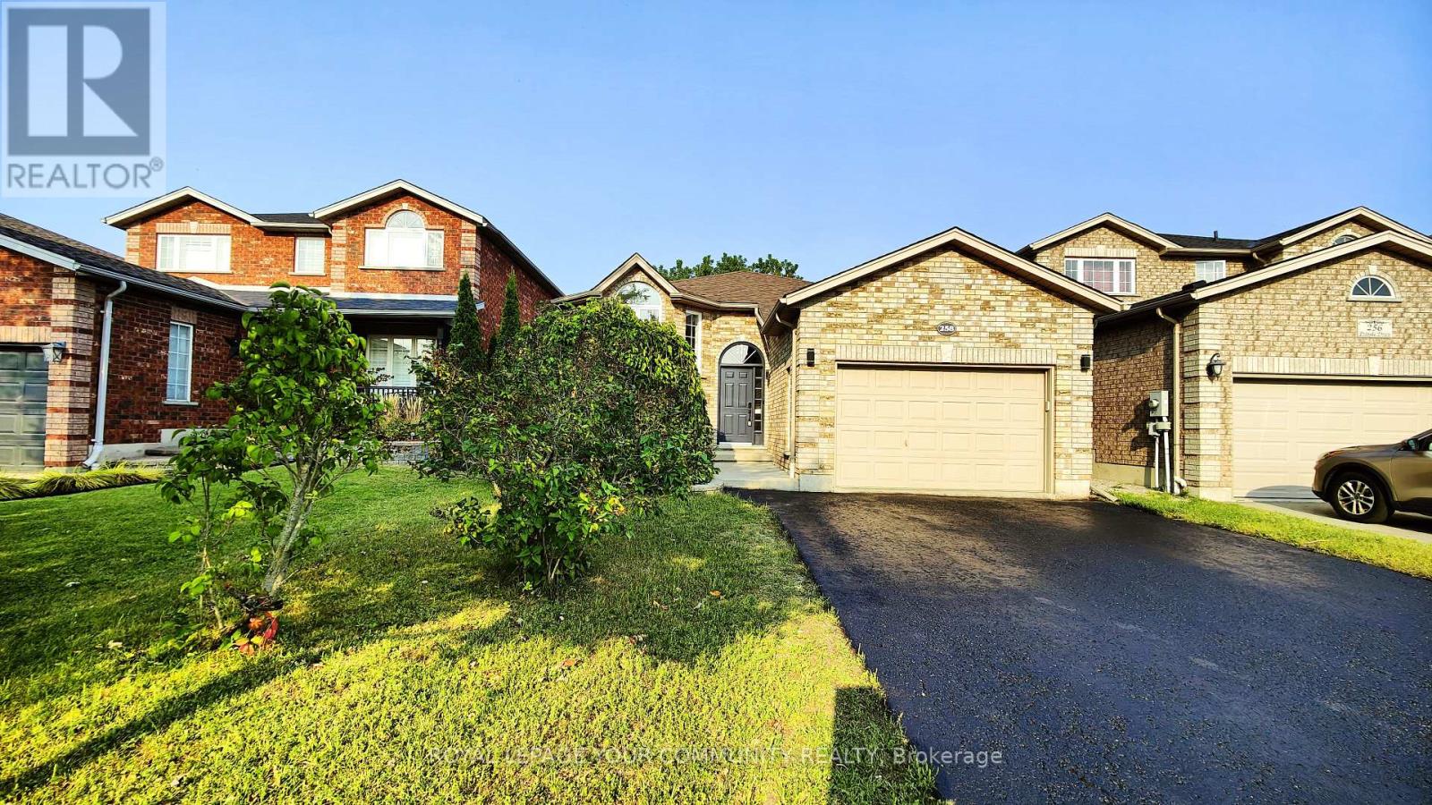 258 Pringle Drive, Barrie, Ontario  L4N 0P4 - Photo 4 - S12145450