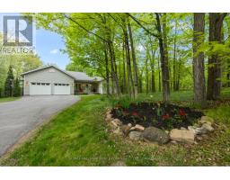 3895 STONE POINT ROAD, Frontenac, Ontario