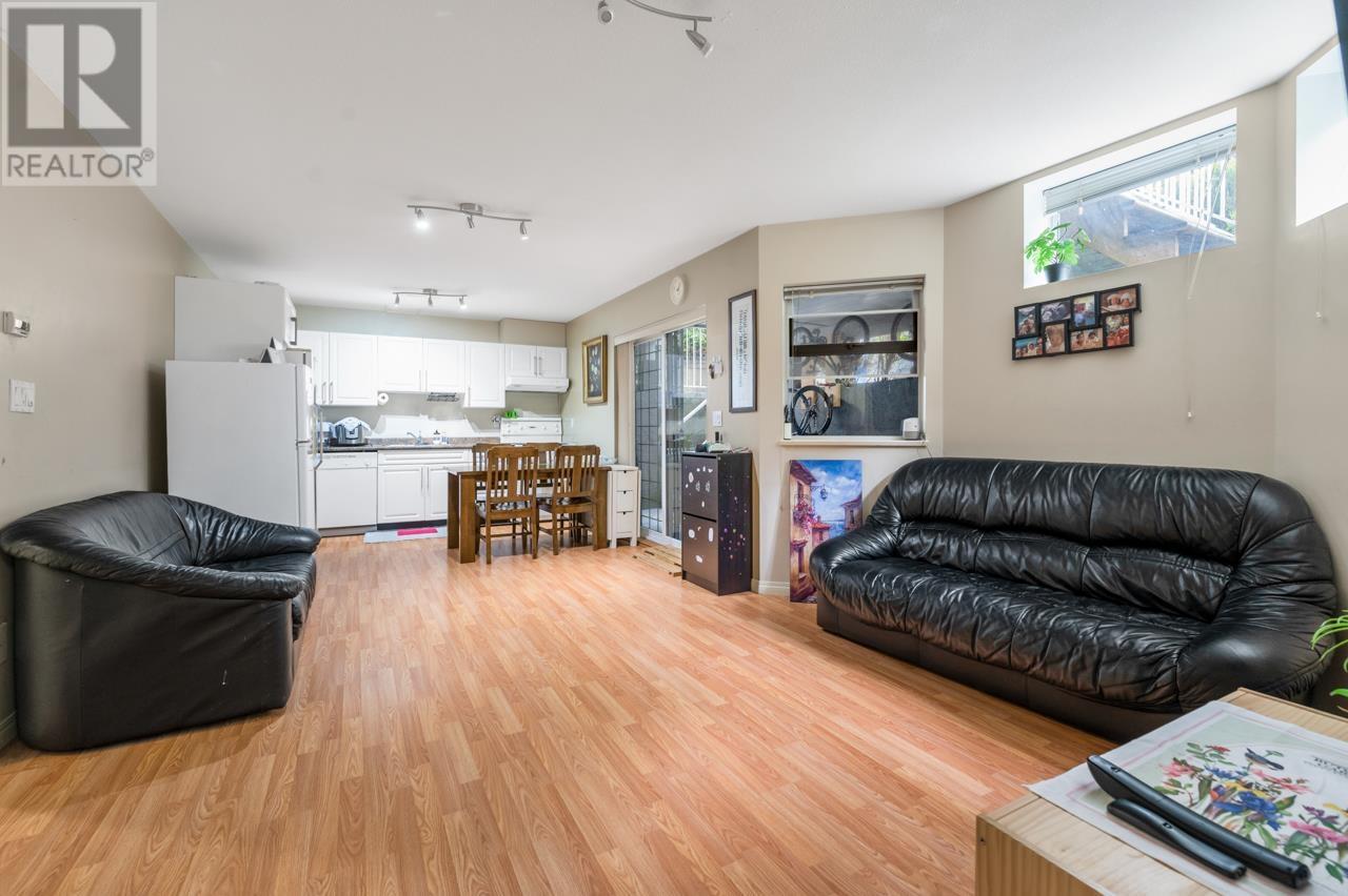 9116 Briar Road, Burnaby, British Columbia  V3N 4W8 - Photo 29 - R3003192