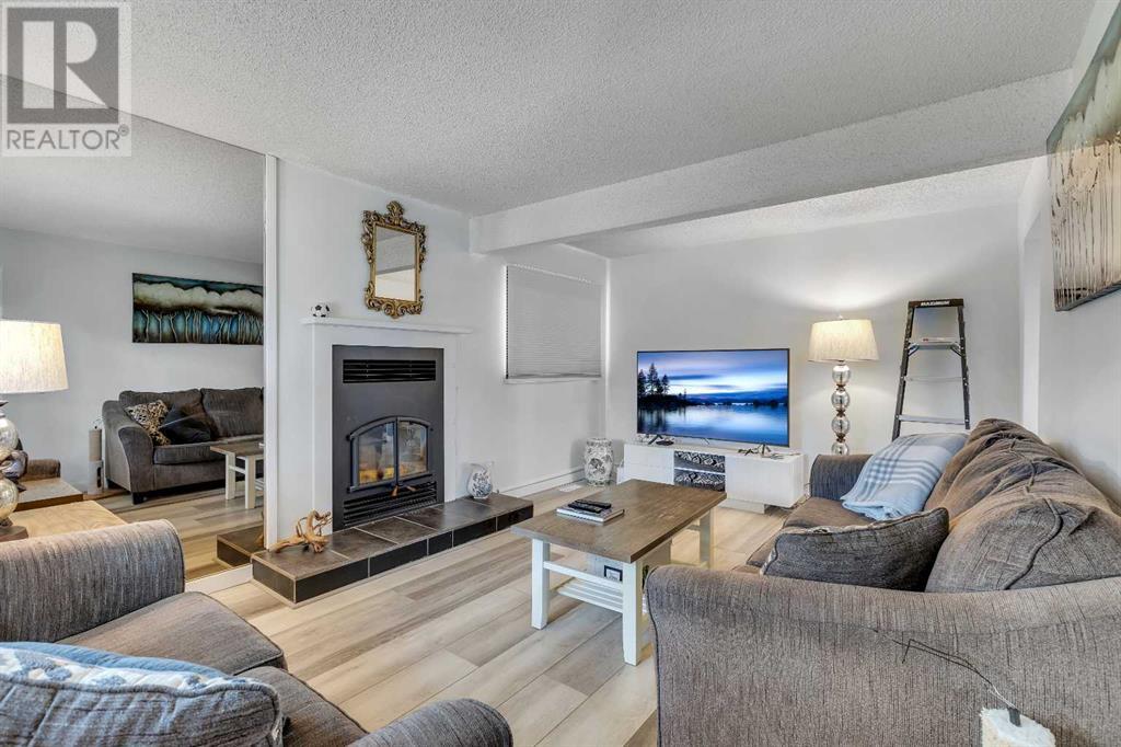 244 Templewood Road Ne, Calgary, Alberta  T1Y 4H1 - Photo 3 - A2222031