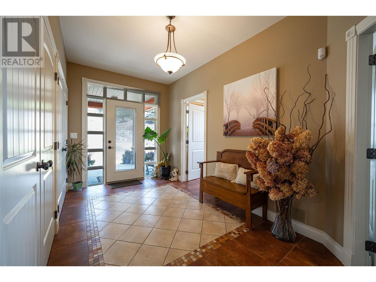 Property at 7551 Tronson Road image 5