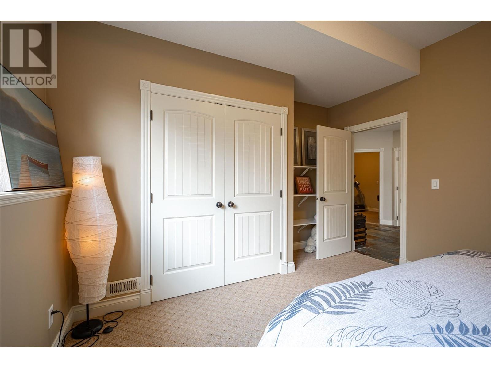 Property at 7551 Tronson Road image 2