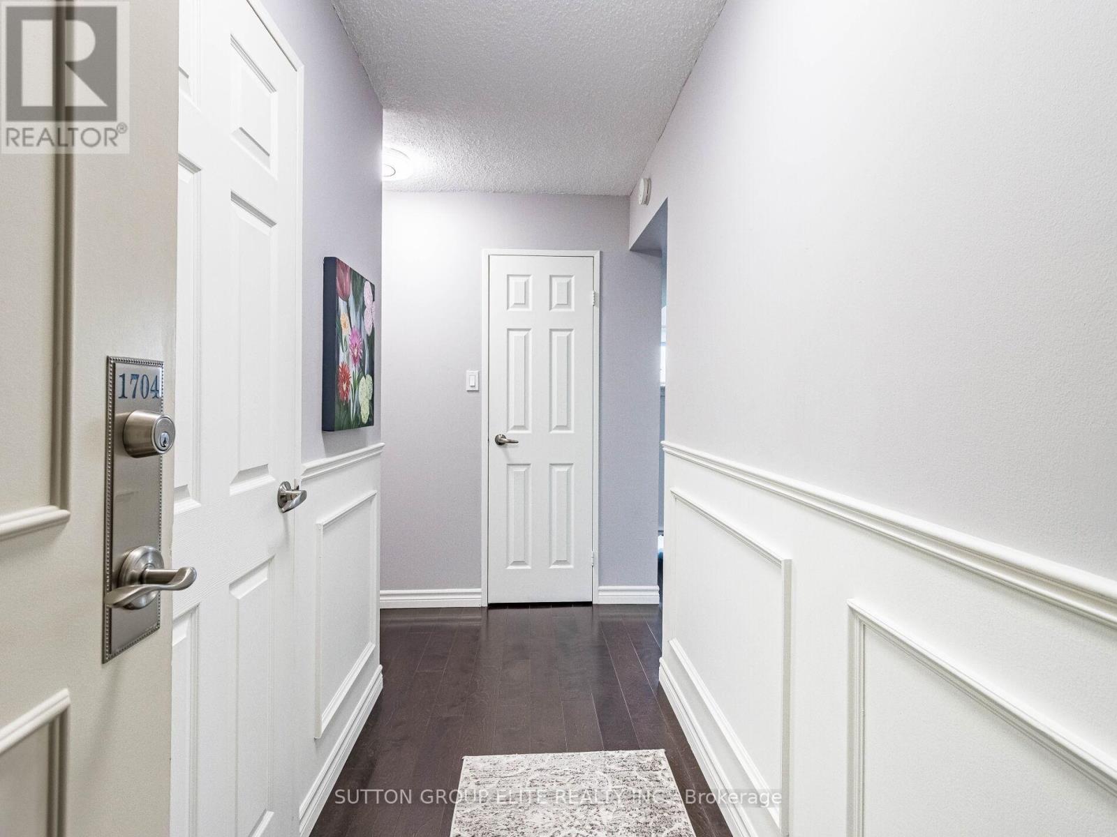 1704 - 50 Elm Drive E, Mississauga, Ontario  L5A 3X2 - Photo 22 - W12154480