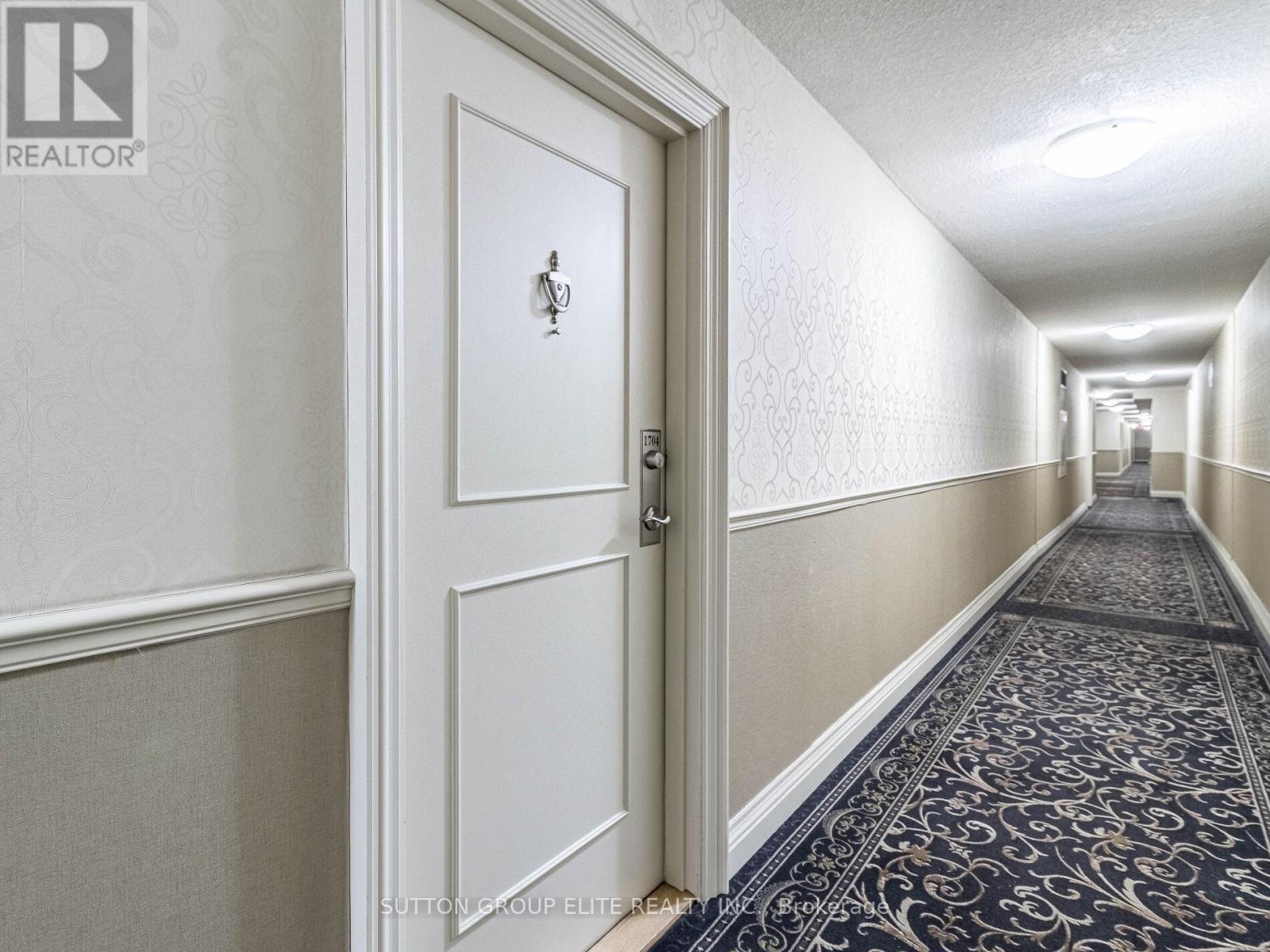 1704 - 50 Elm Drive E, Mississauga, Ontario  L5A 3X2 - Photo 7 - W12154480