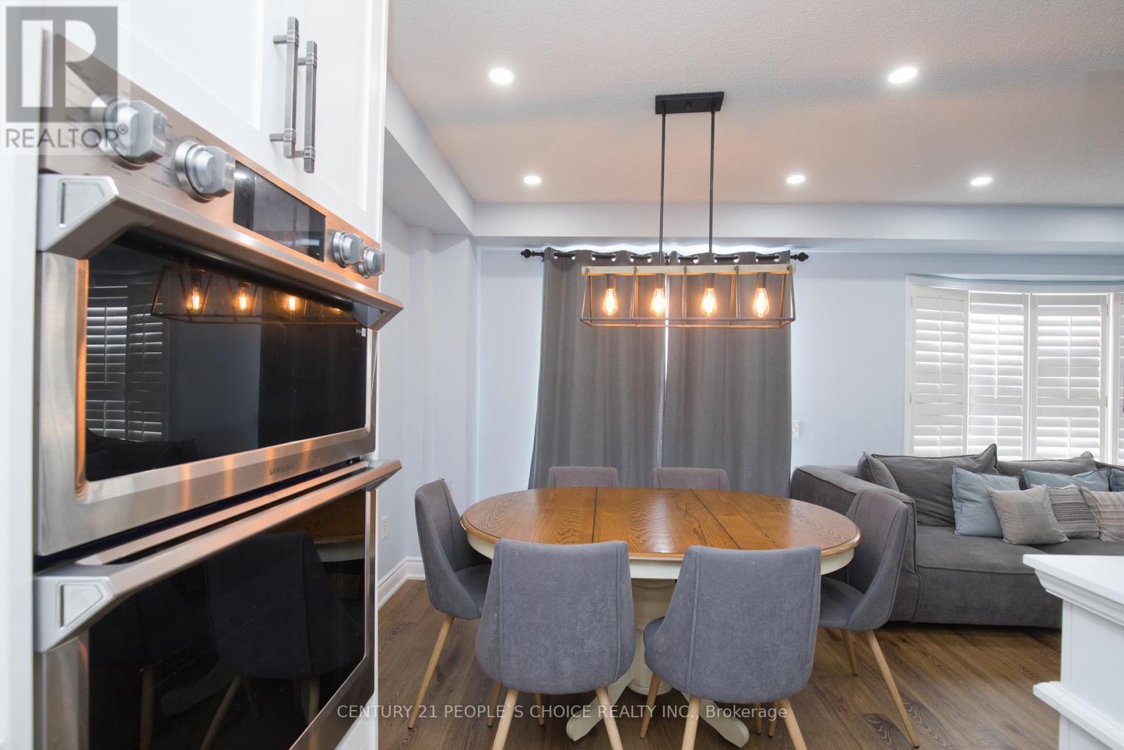 15d View Green Crescent, Toronto, Ontario  M9W 7C9 - Photo 6 - W12154488