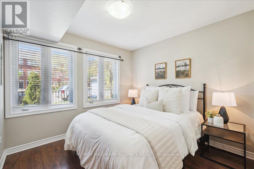 802 - 1701 Lampman Avenue, Burlington, Ontario  L7L 6R7 - Photo 17 - W12154499