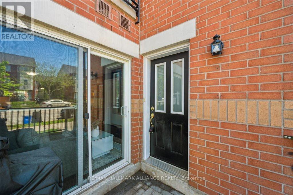 802 - 1701 Lampman Avenue, Burlington, Ontario  L7L 6R7 - Photo 6 - W12154499