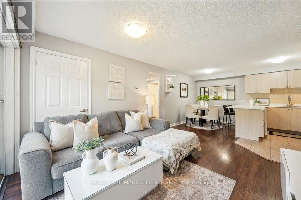802 - 1701 Lampman Avenue, Burlington, Ontario  L7L 6R7 - Photo 9 - W12154499