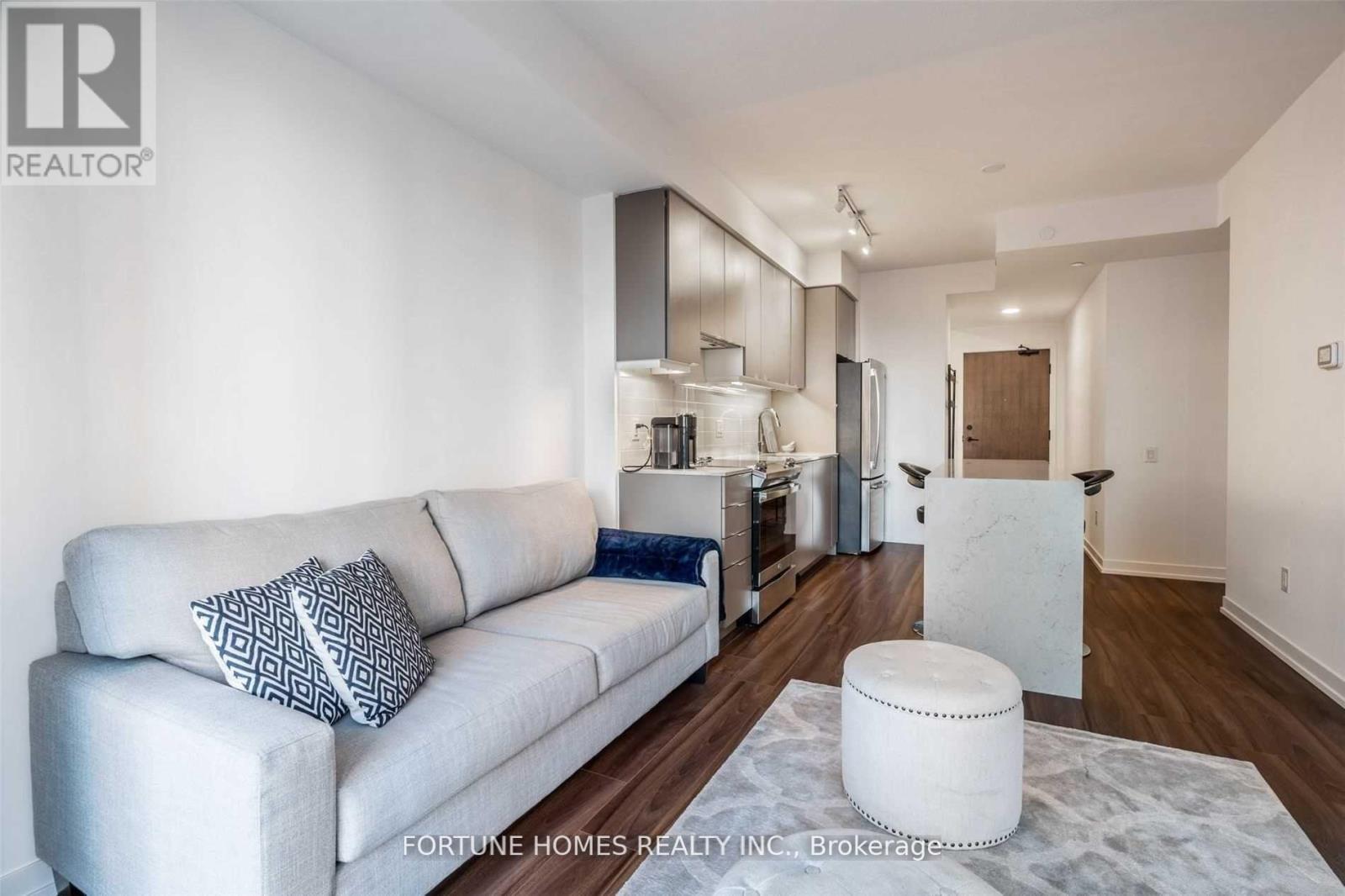705 - 4065 Confederation Parkway, Mississauga, Ontario  L5B 0L4 - Photo 23 - W12154502