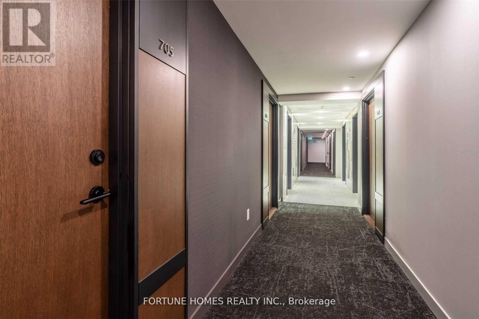 705 - 4065 Confederation Parkway, Mississauga, Ontario  L5B 0L4 - Photo 32 - W12154502