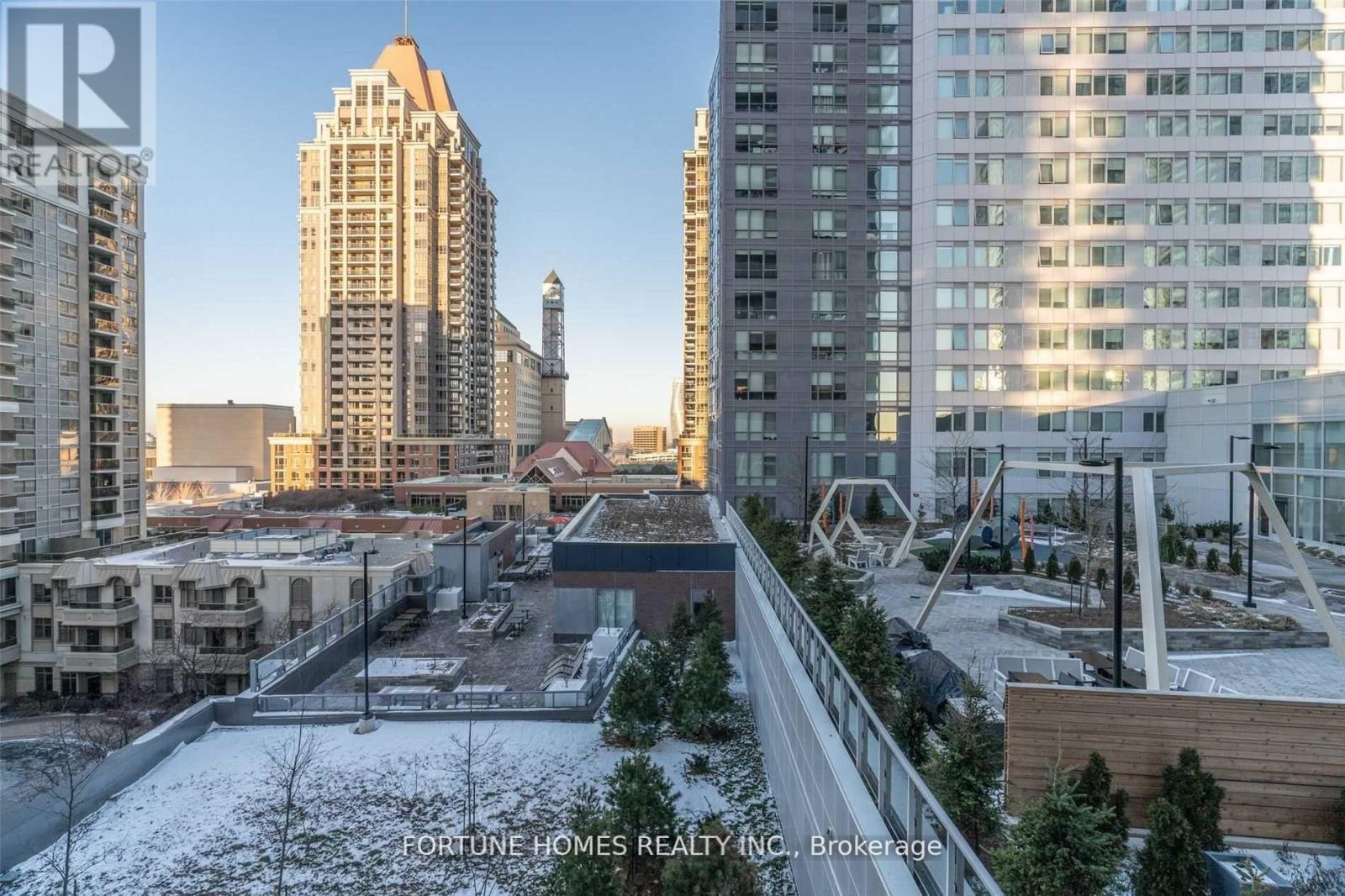 705 - 4065 Confederation Parkway, Mississauga, Ontario  L5B 0L4 - Photo 33 - W12154502