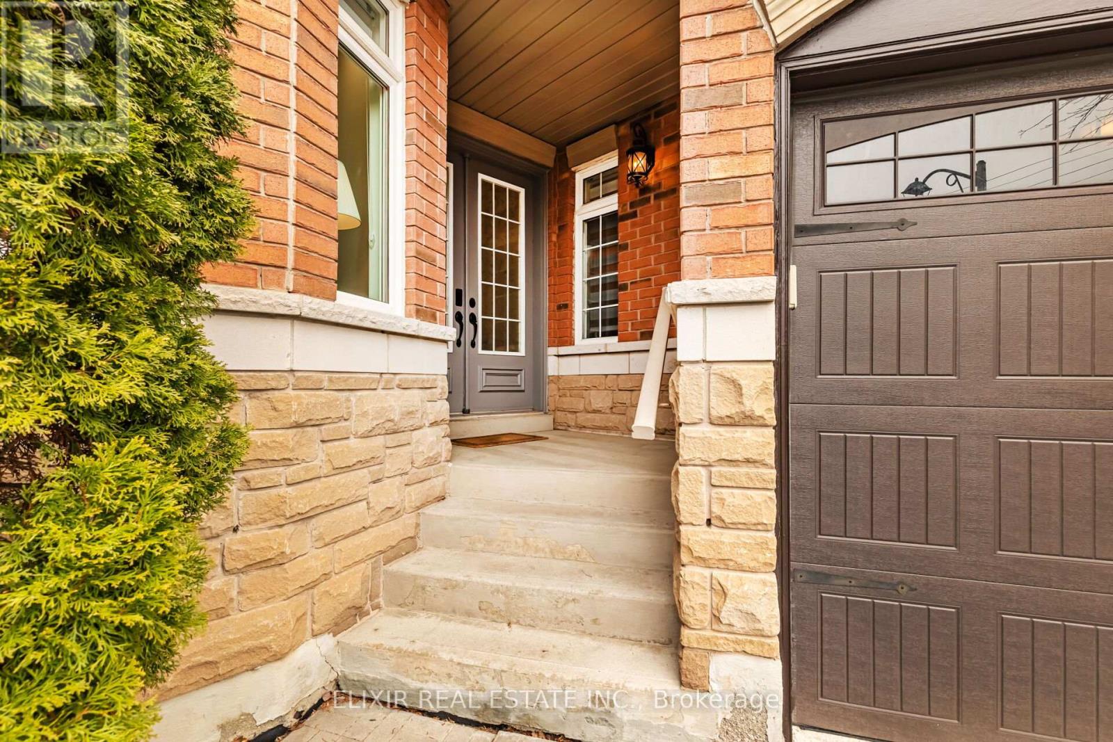 397 Burloak Drive E, Oakville (Br Bronte), Ontario  L6L 6W8 - Photo 3 - W12154519
