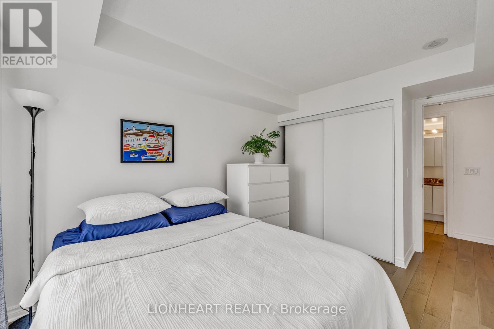 709 - 5 Michael Power Place, Toronto, Ontario  M9A 0A3 - Photo 18 - W12154542