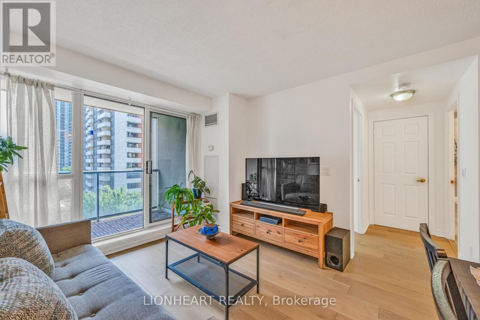 Property at 709 - 5 MICHAEL POWER PLACE image 5