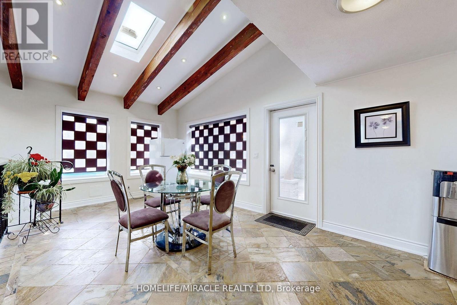 4289 Regional Rd 25 Road, Oakville, Ontario  L6M 4E9 - Photo 11 - W12154595