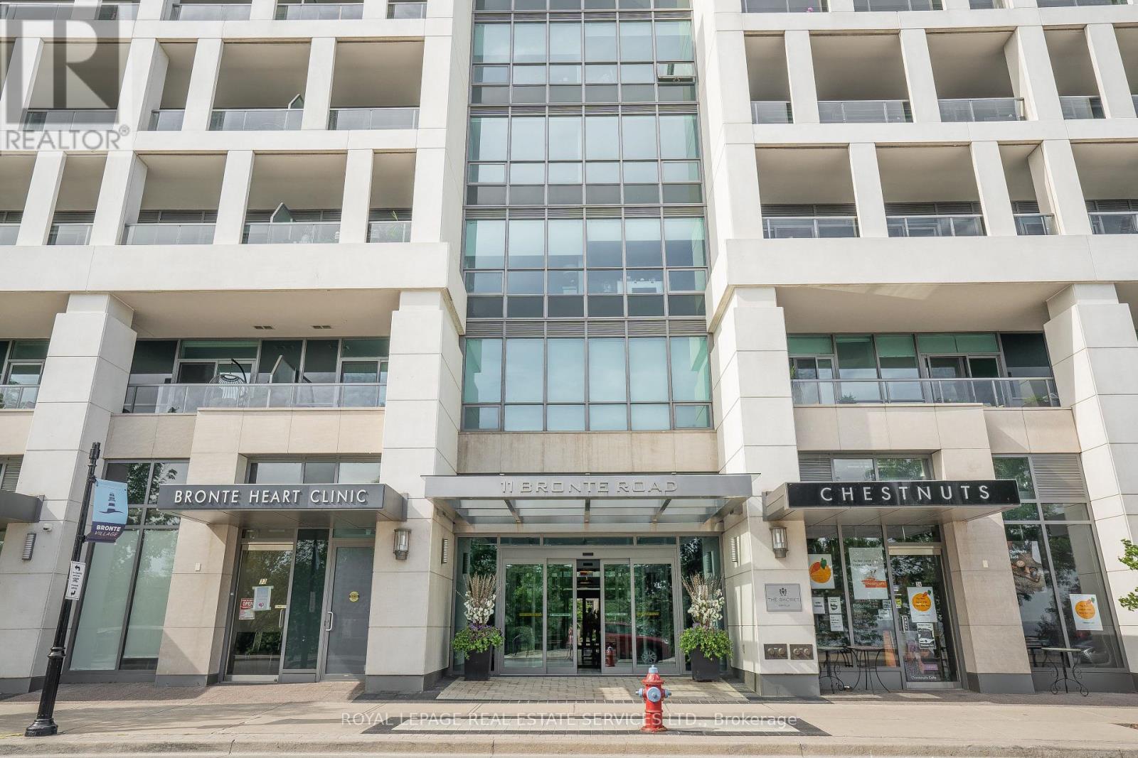 117 - 11 BRONTE ROAD, Oakville, Ontario