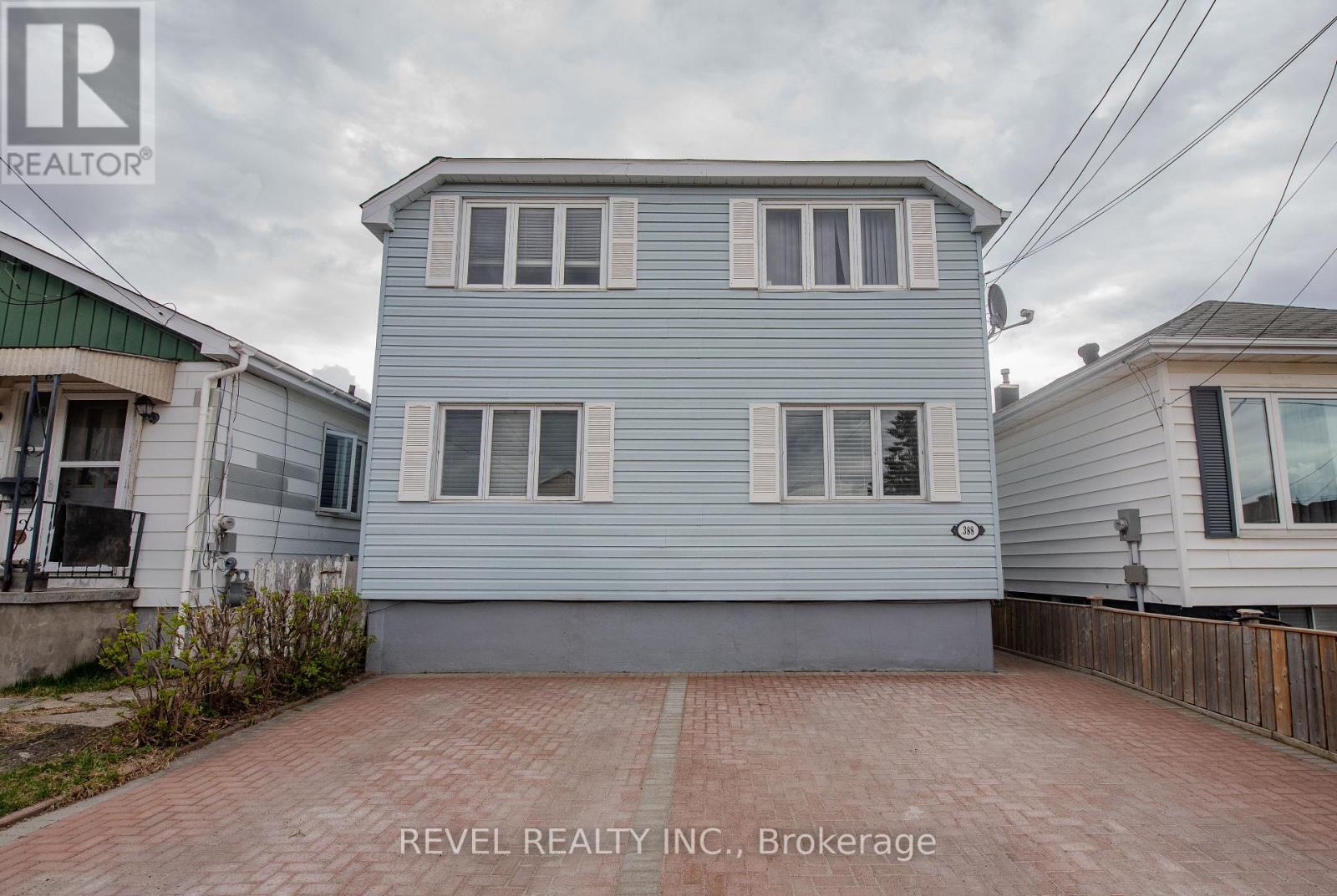 Property at 388 BIRCH STREET S image 1