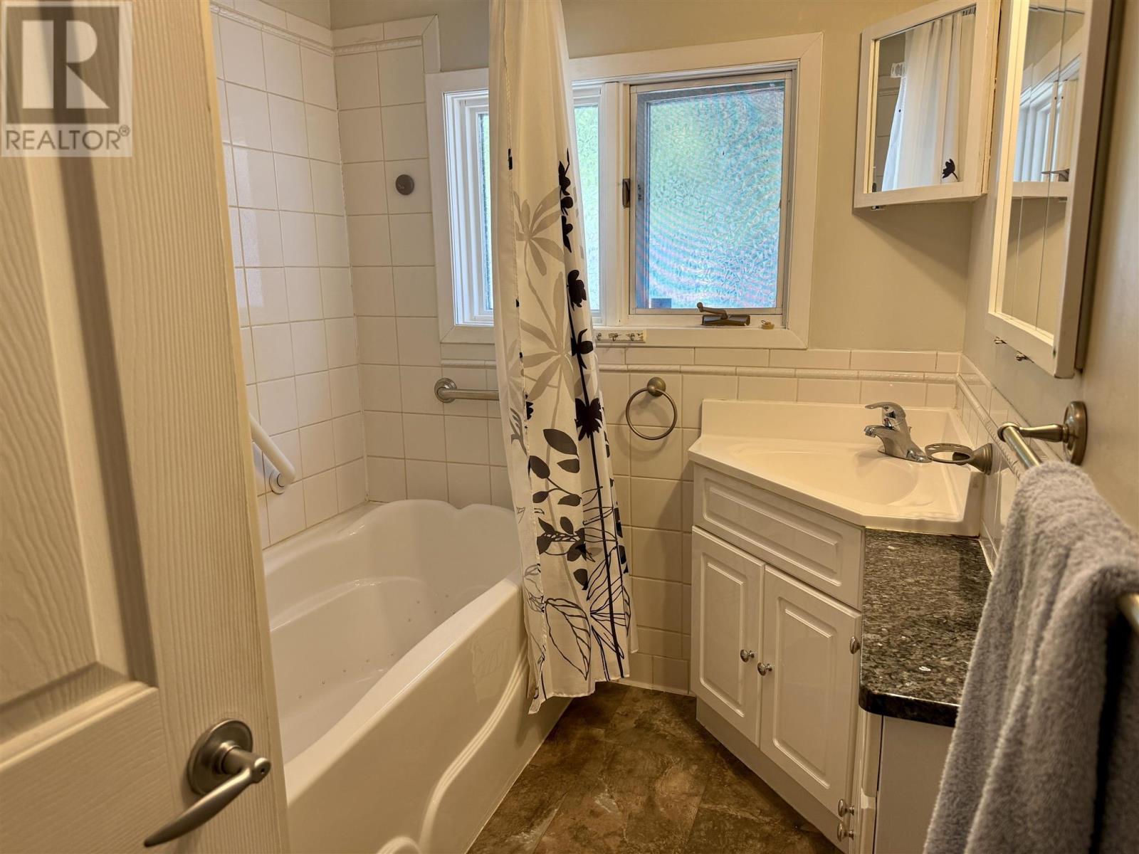 488 East Floral Beach Rd, Thunder Bay Shuniah, Ontario  P7H 0H1 - Photo 17 - TB251155