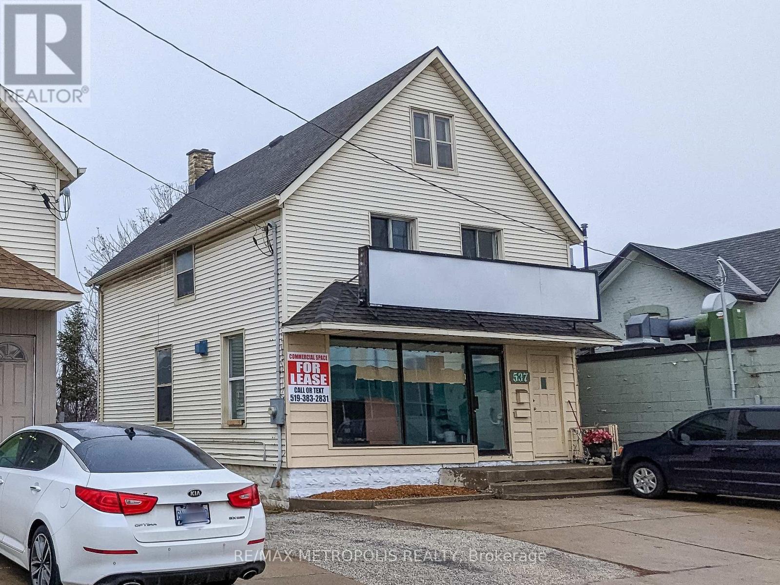 533-537 Christina Street N, Sarnia, Ontario  N7T 5W5 - Photo 17 - X12154540