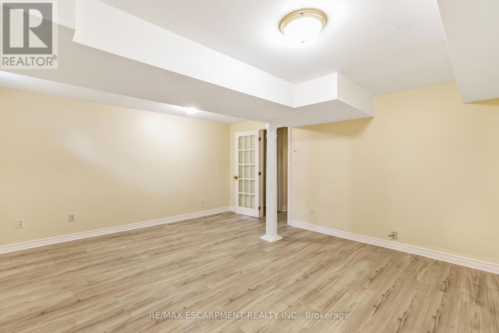 110 - 100 Beddoe Drive, Hamilton, Ontario  L8P 4Z2 - Photo 26 - X12154573