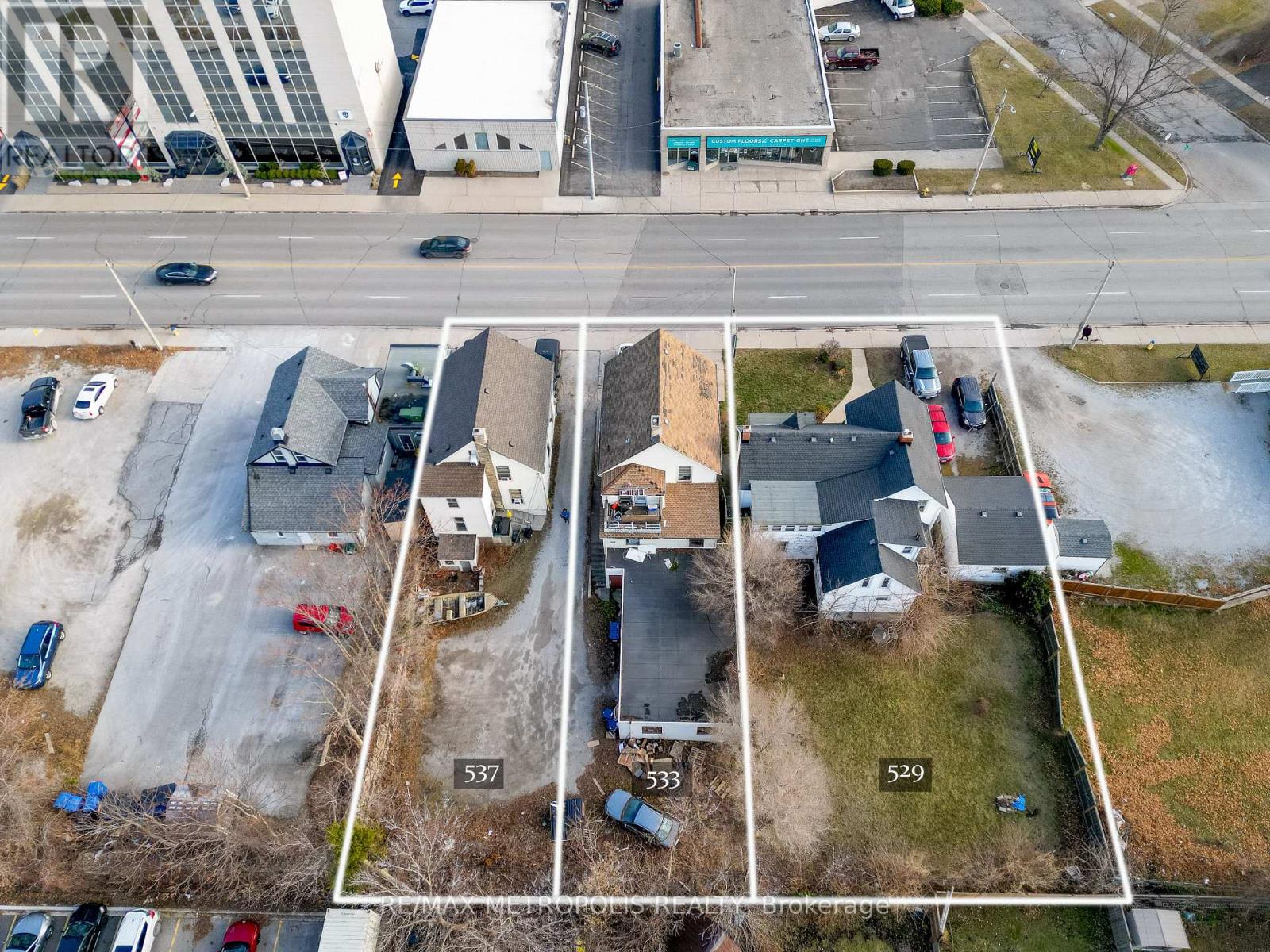 529, 533, 537 Christina Street N, Sarnia, Ontario  N7T 5W5 - Photo 8 - X12154607