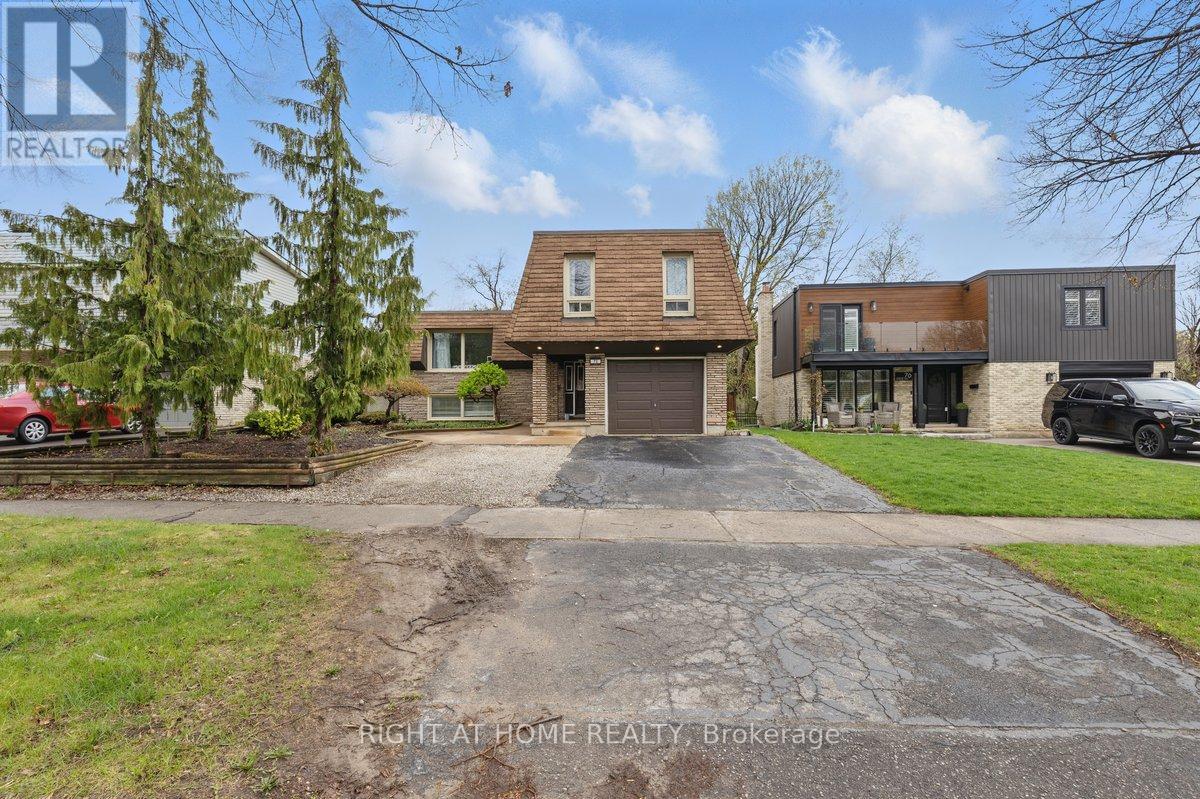 72 Underhill Crescent, Kitchener, Ontario  N2A 2S8 - Photo 2 - X12154608