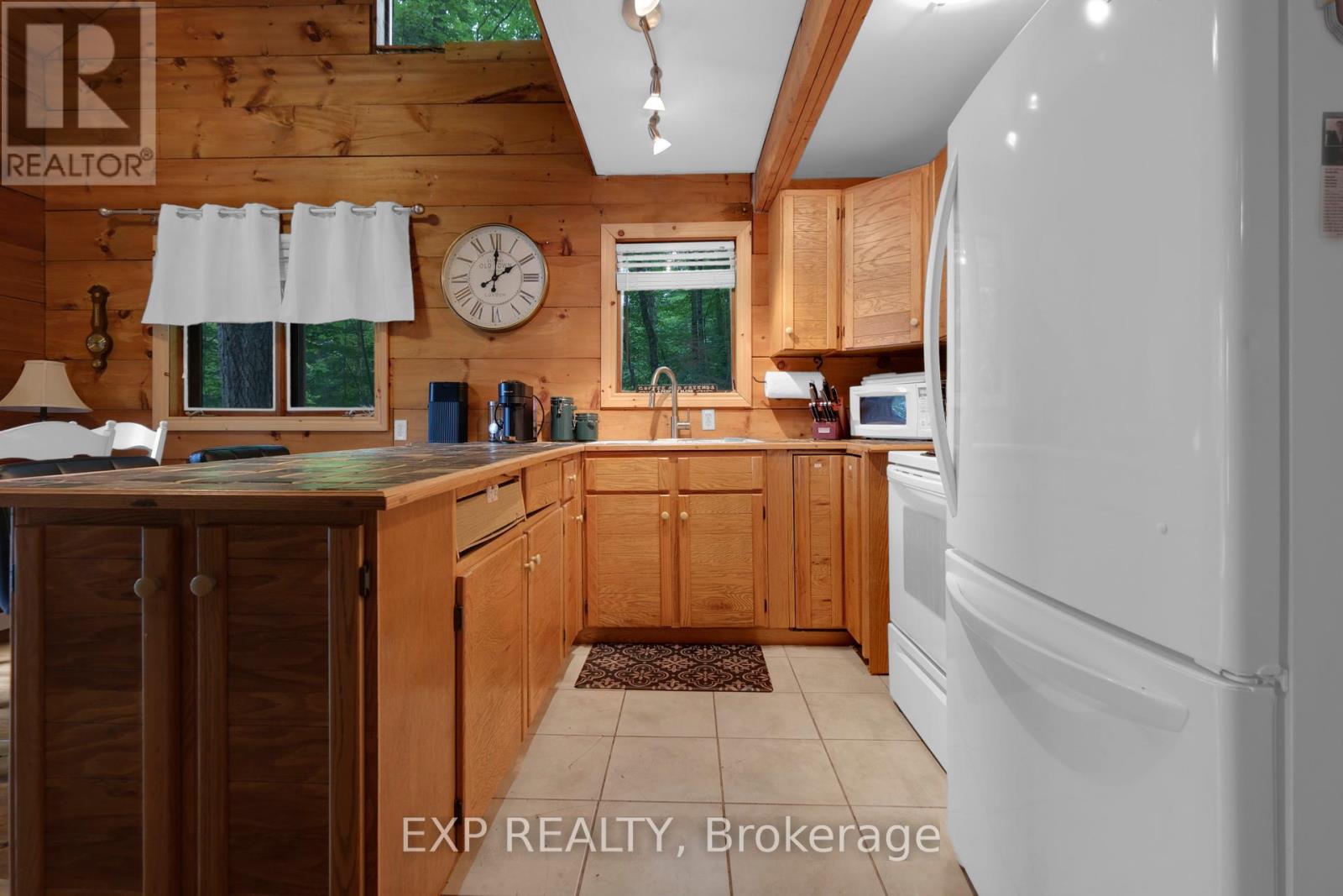 273 Fire Route 330 S, Trent Lakes, Ontario  K0M 2A0 - Photo 17 - X12154626