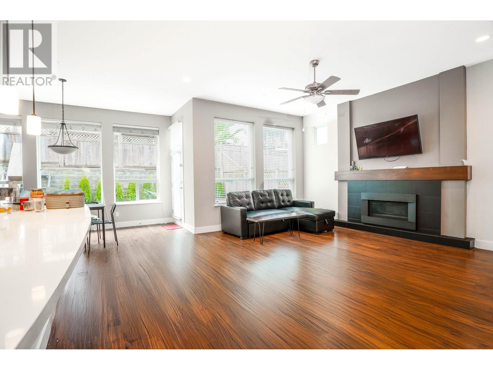 10480 Robertson Street, Maple Ridge, British Columbia  V2W 0H8 - Photo 4 - R3003731