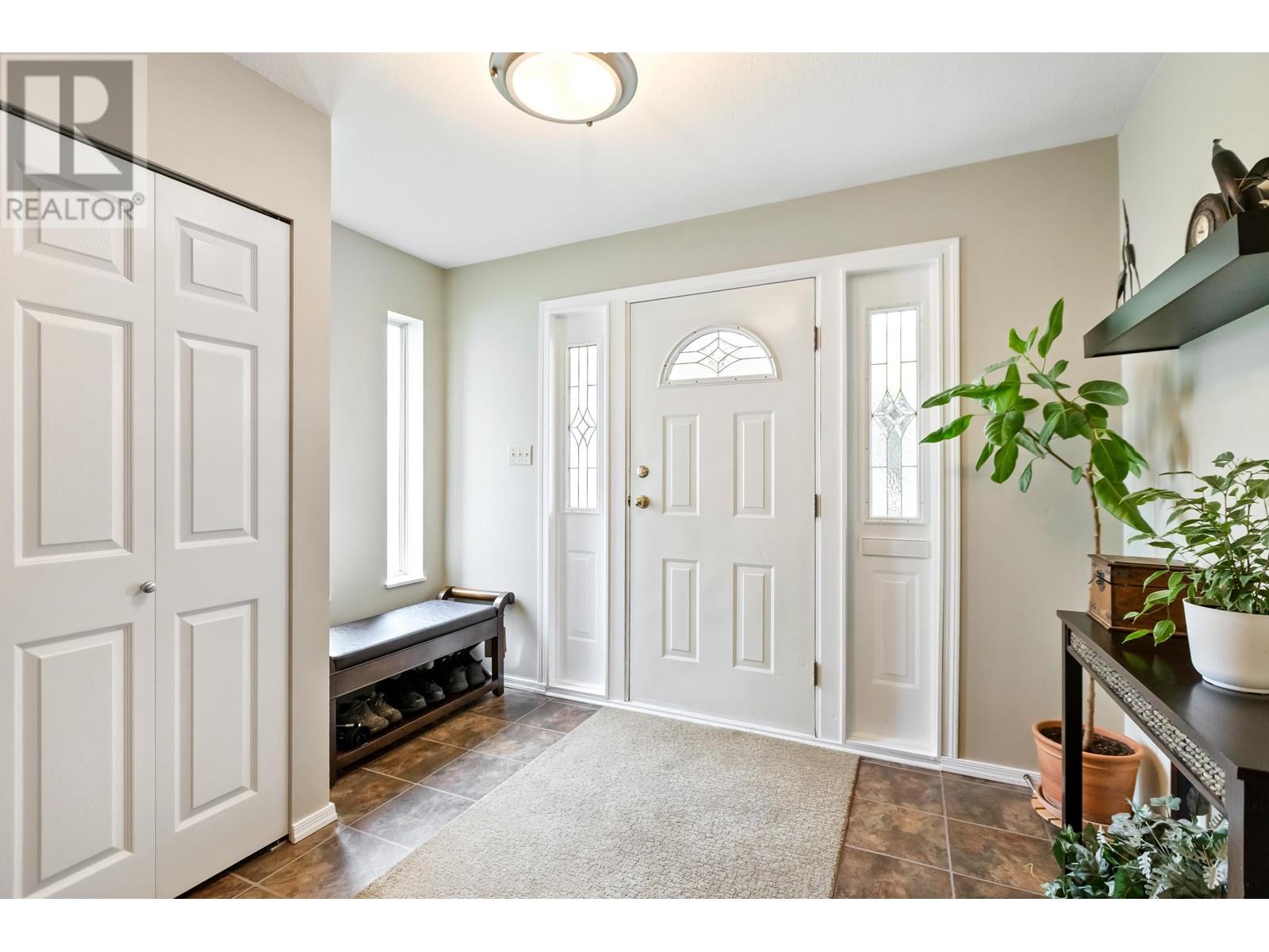 12440 208 Street, Maple Ridge, British Columbia  V2X 4X2 - Photo 5 - R3003740