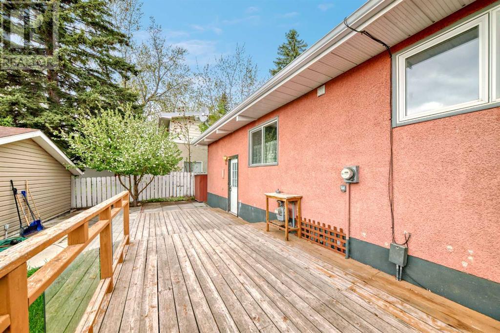 80 Bracebridge Crescent Sw, Calgary, Alberta  T2W 0Y7 - Photo 39 - A2221948