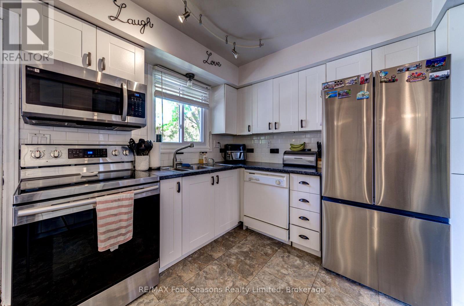 204 Bryan Court, Collingwood, Ontario  L9Y 5J4 - Photo 14 - S12154662