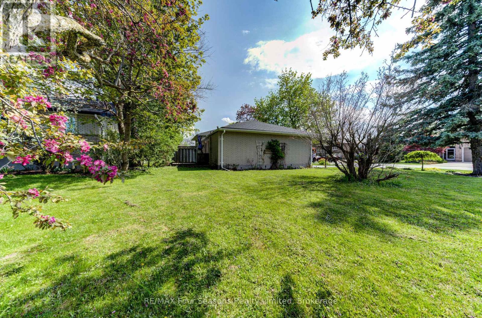 204 Bryan Court, Collingwood, Ontario  L9Y 5J4 - Photo 29 - S12154662