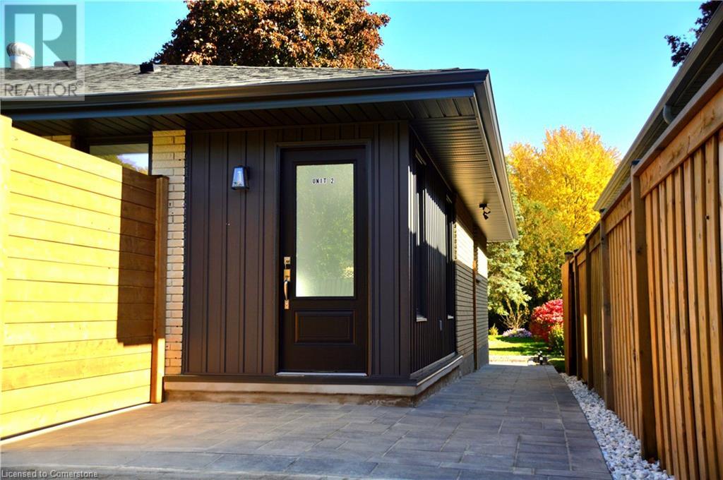 6 LESLIE Avenue Unit# LOWER, cambridge, Ontario