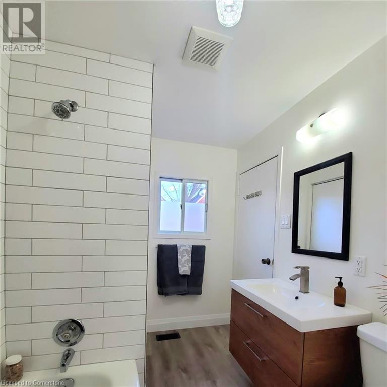 65 Betzner Avenue N Unit# 1, Kitchener, Ontario  N2H 3B8 - Photo 14 - 40729456