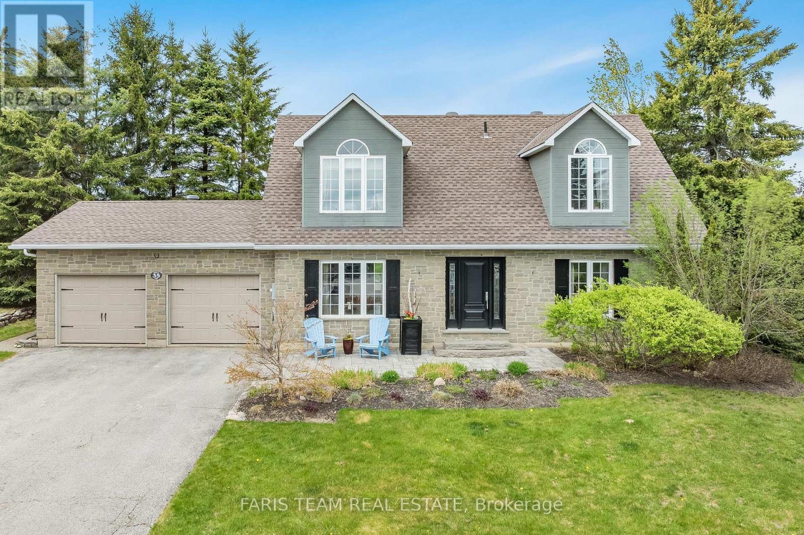 Property at 35 BRIDLE PATH image 1