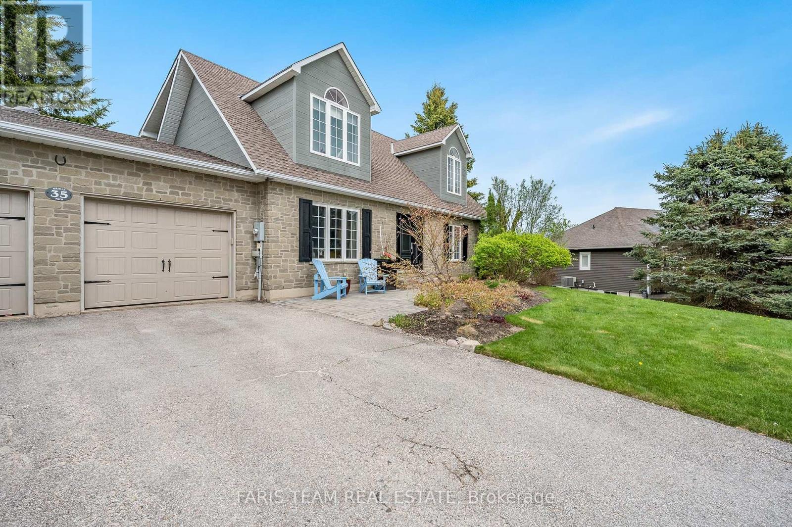 Property at 35 BRIDLE PATH image 3