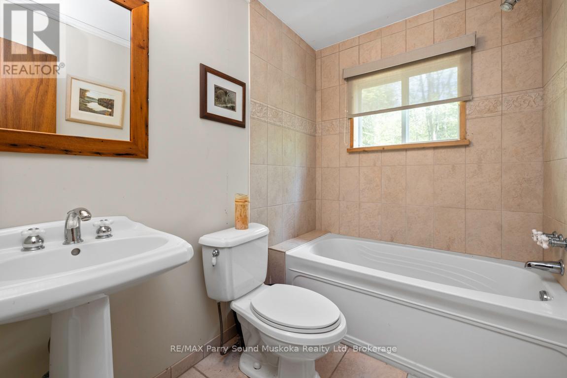 33 Houston Lane, Seguin, Ontario  P2A 0B2 - Photo 24 - X12154694